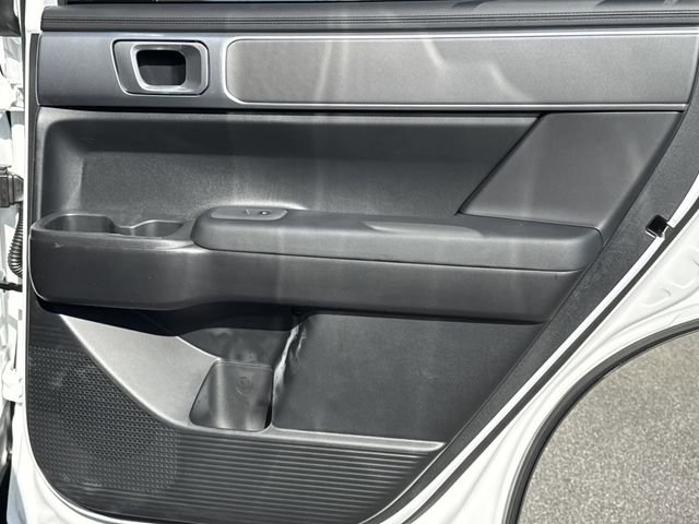 New 2026 Hyundai Santa Fe SE image 16