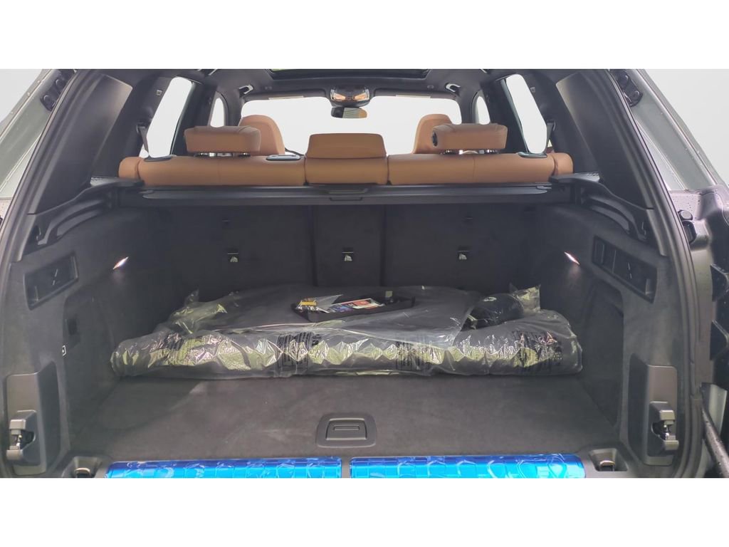 New 2026 BMW X5 xDrive50e image 19