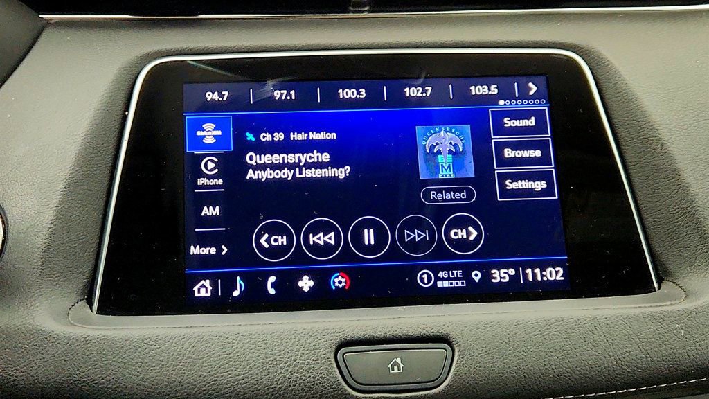 Used 2023 Cadillac XT4 Premium Luxury w/ Enhanced Visibility Package image 19