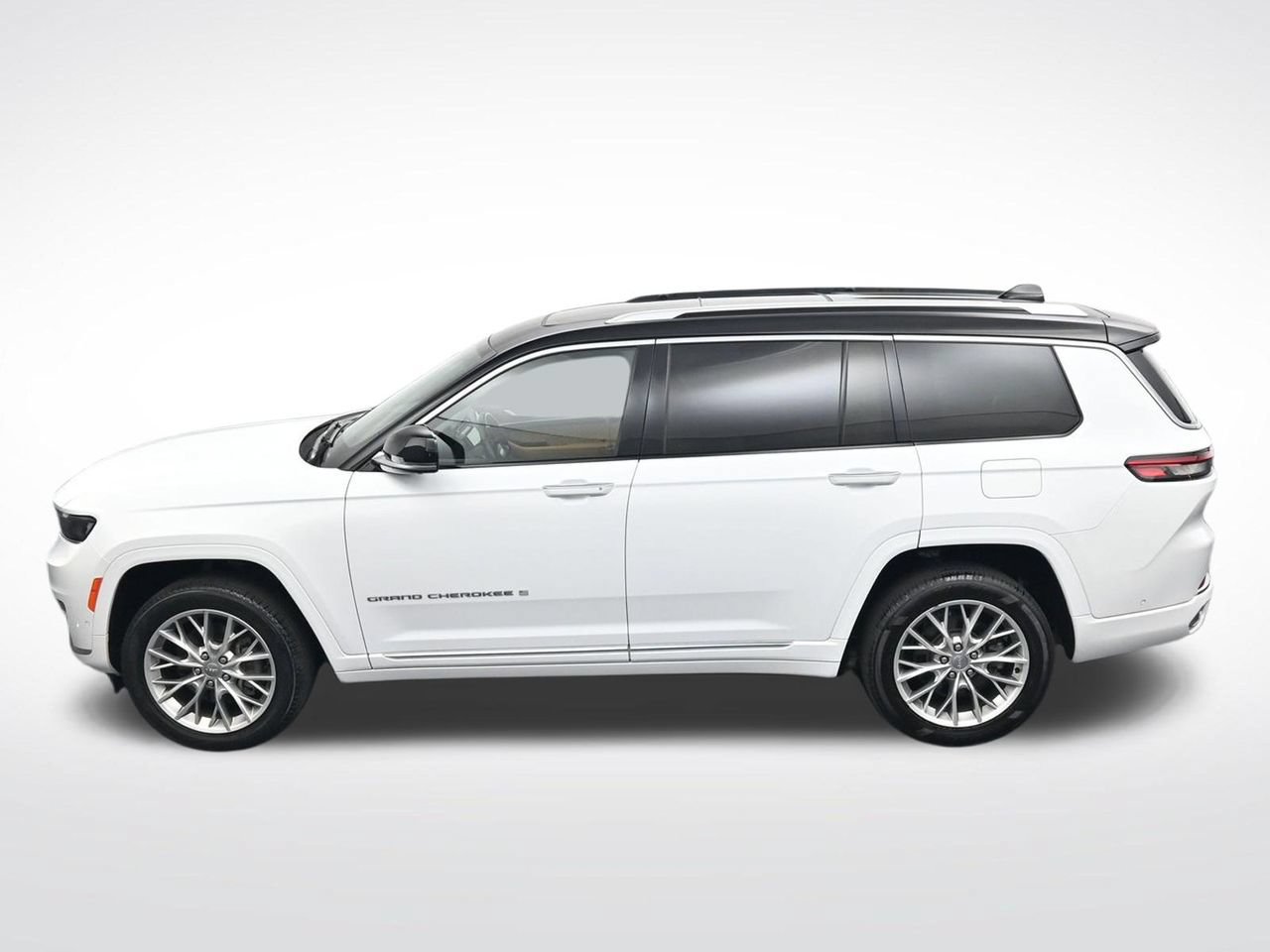 Used 2023 Jeep Grand Cherokee L Summit RWD image 24