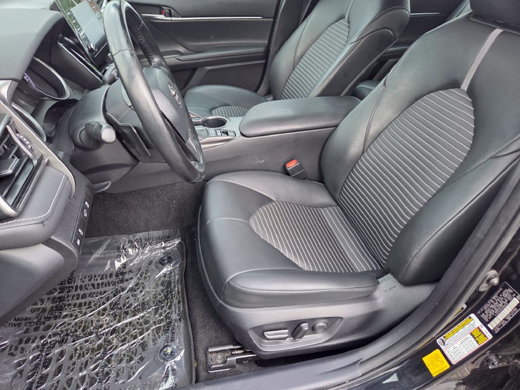 Used 2023 Toyota Camry SE FWD image 22