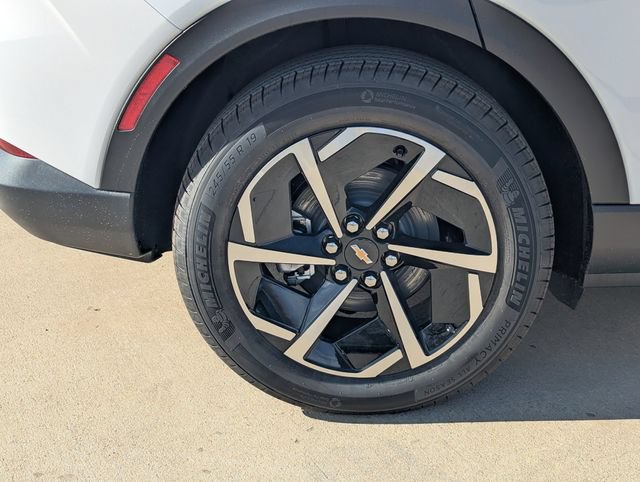 New 2026 Chevrolet Equinox EV LT FWD image 3