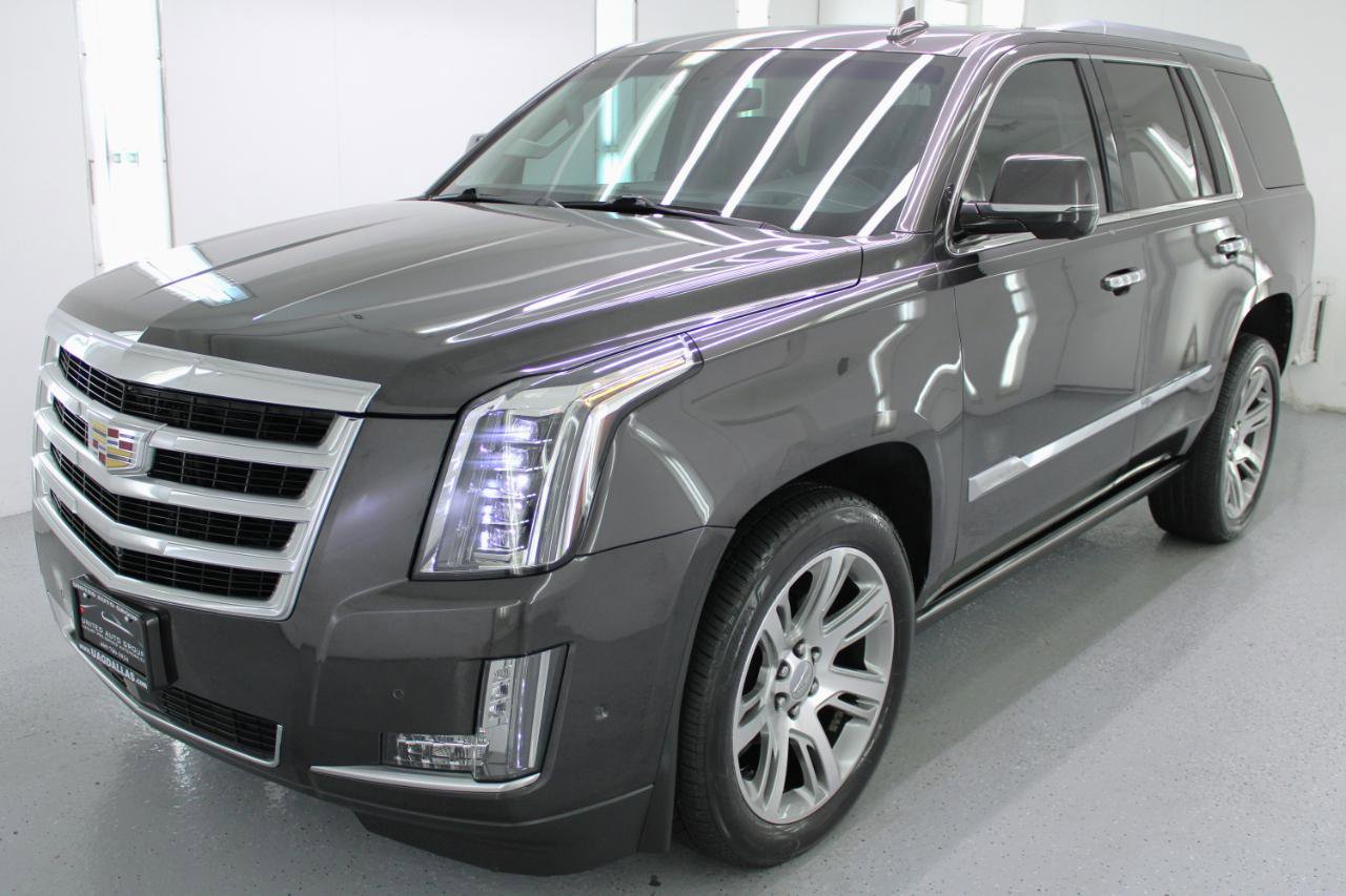 Used 2018 Cadillac Escalade Premium Luxury image 4