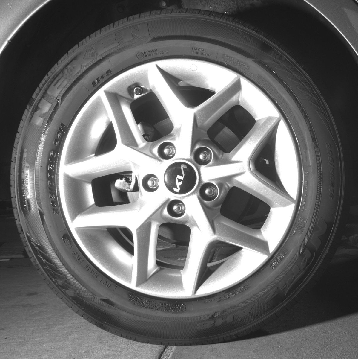 Used 2025 Kia Soul LX w/ LX Technology Package FWD image 22