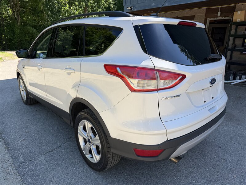 Used 2016 Ford Escape SE w/ SE Leather Comfort Package AWD/4WD image 57