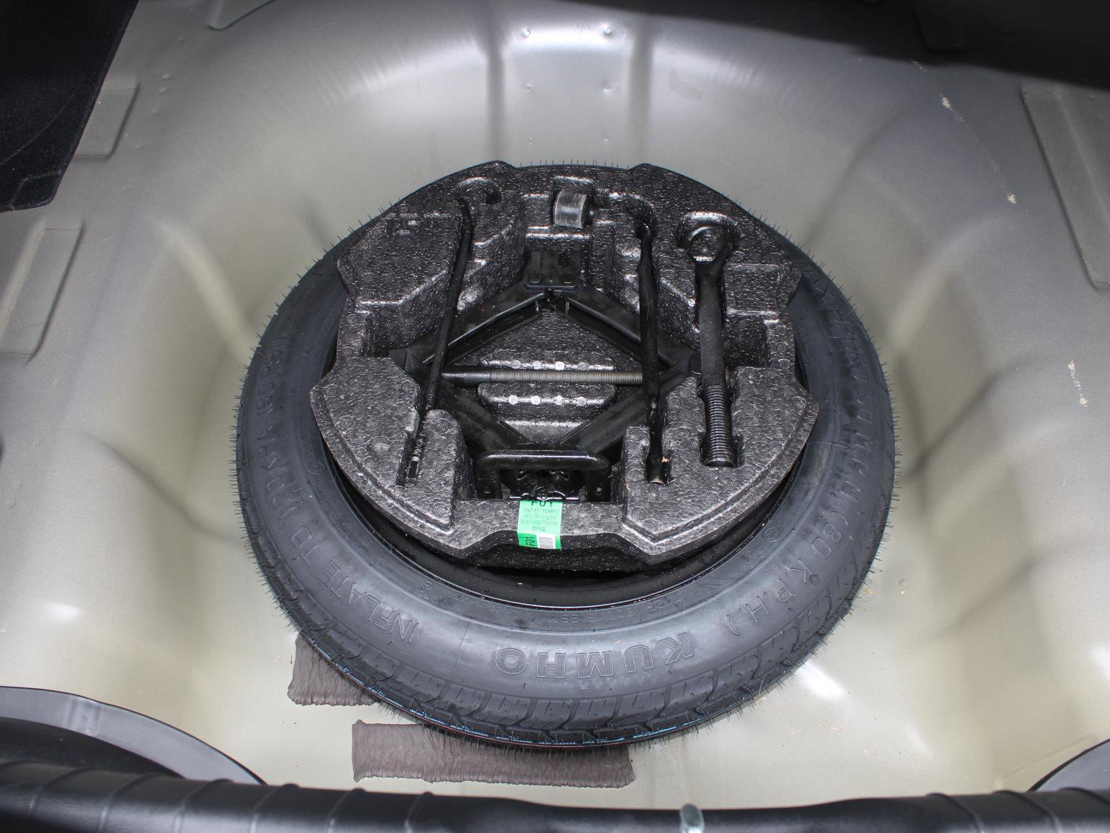 Used 2024 Hyundai Elantra SE image 9