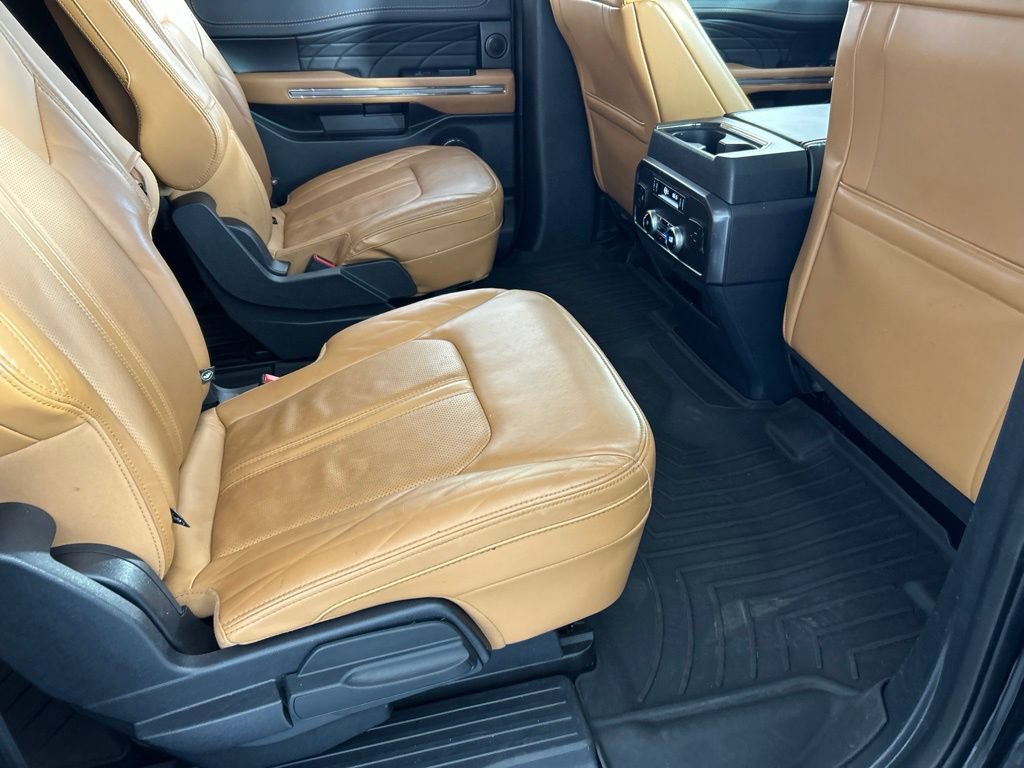 Used 2022 Ford Expedition Max Platinum AWD/4WD image 36