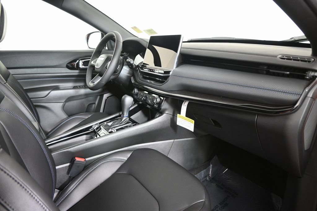 New 2026 Jeep Compass Limited AWD/4WD image 14