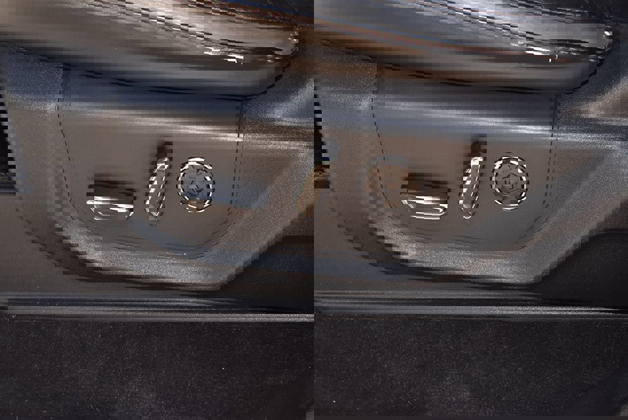 Used 2020 Ford F150 Platinum w/ Equipment Group 701A Luxury image 36