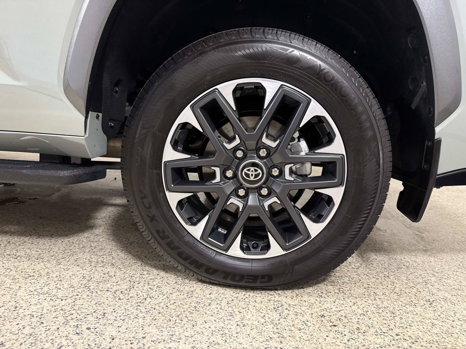 Used 2026 Toyota Sequoia Limited AWD/4WD image 9