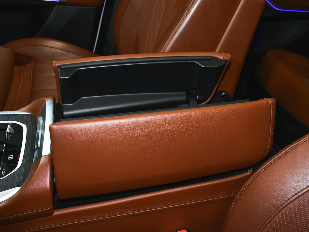 Used 2024 BMW ALPINA XB7 image 65