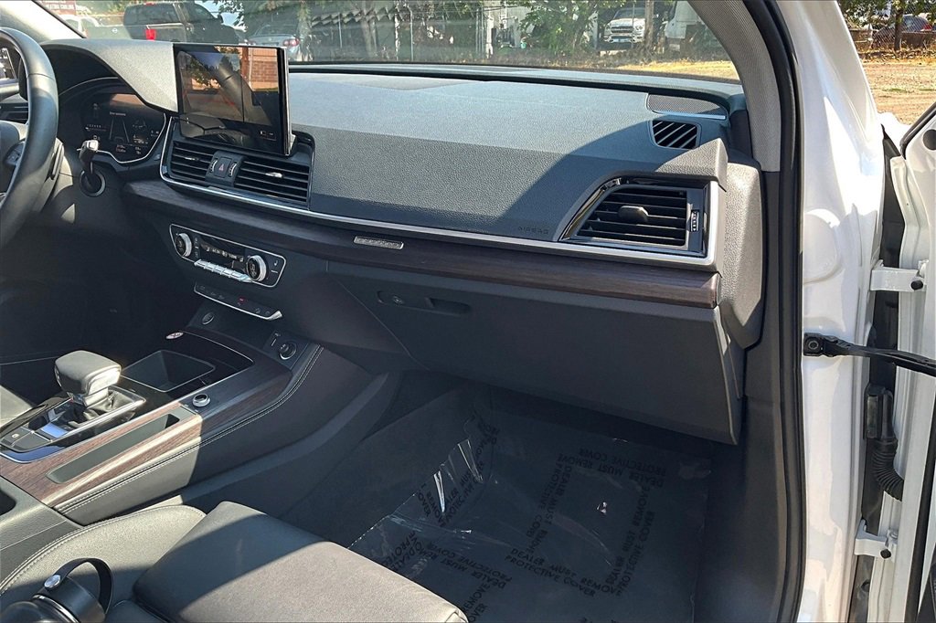 Used 2024 Audi Q5 2.0T Premium Plus image 19