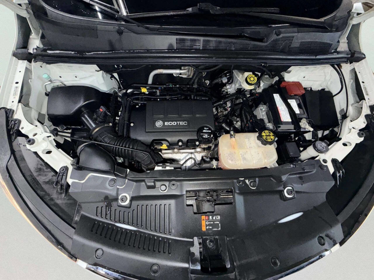 Used 2018 Buick Encore Preferred image 11