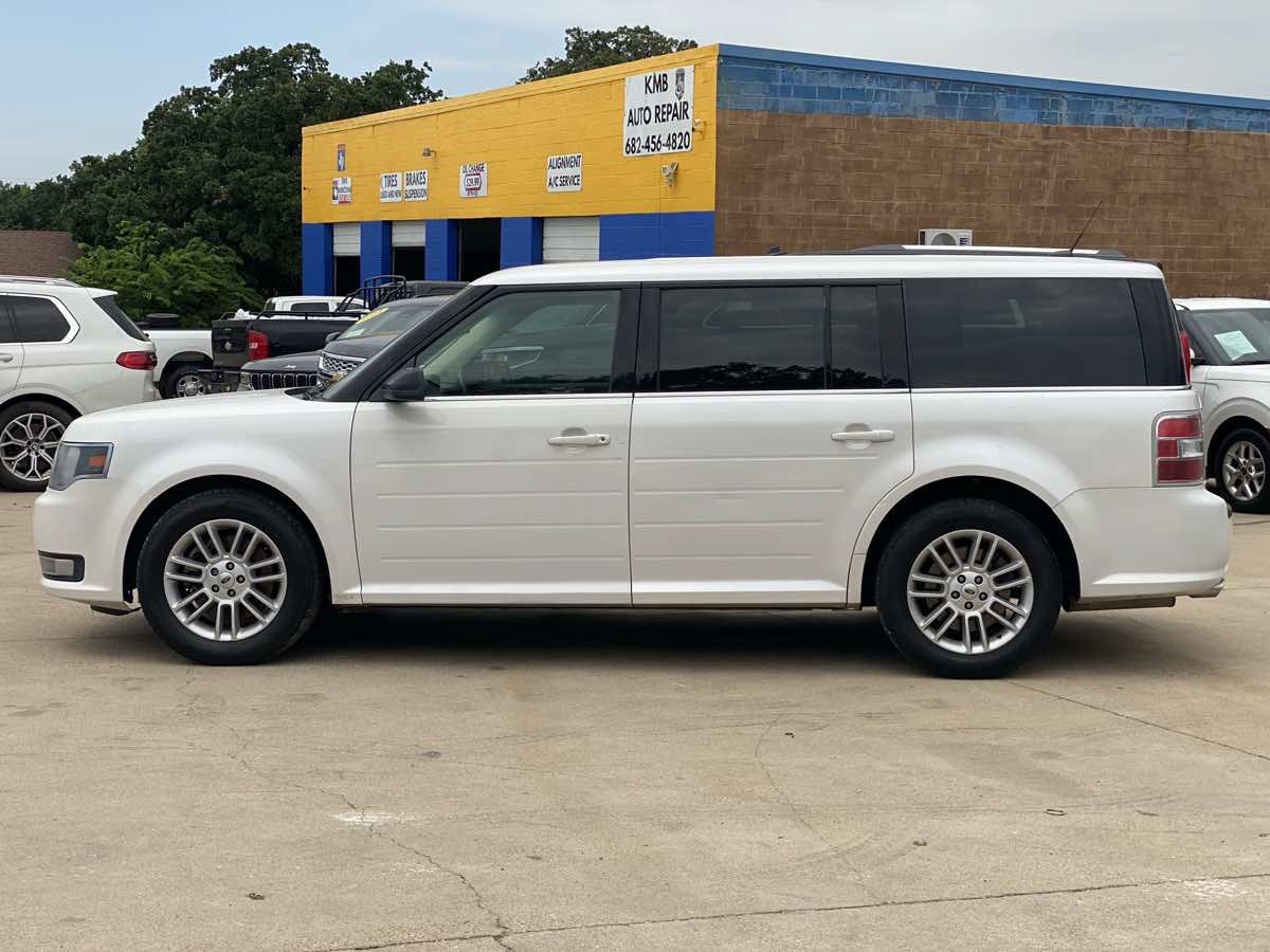 Used 2014 Ford Flex SEL FWD image 9