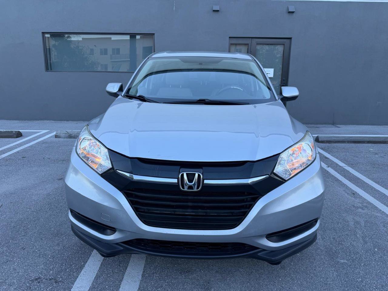 Used 2016 Honda HR-V LX image 10