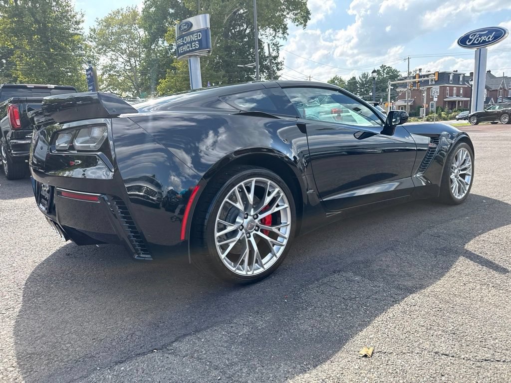 Used 2015 Chevrolet Corvette Z06 RWD image 4
