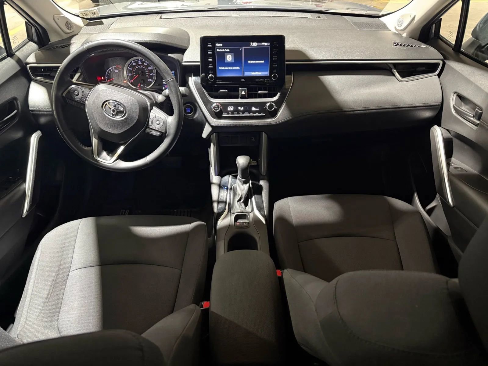 Used 2022 Toyota Corolla Cross LE w/ Moonroof Package AWD/4WD image 8
