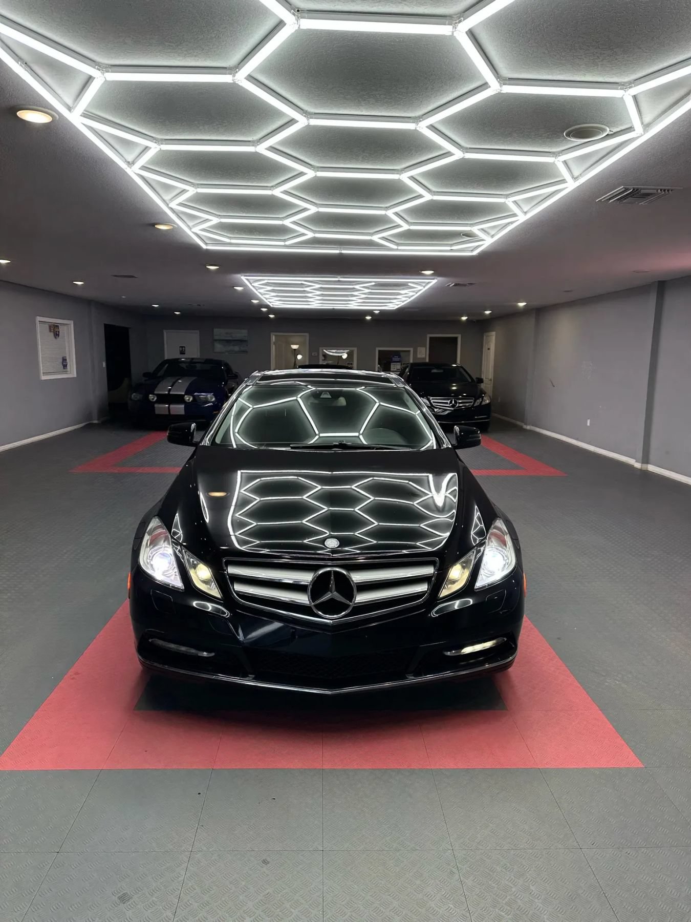 Used 2012 Mercedes-Benz E 350 4MATIC Coupe w/ Premium 2 Pkg image 9