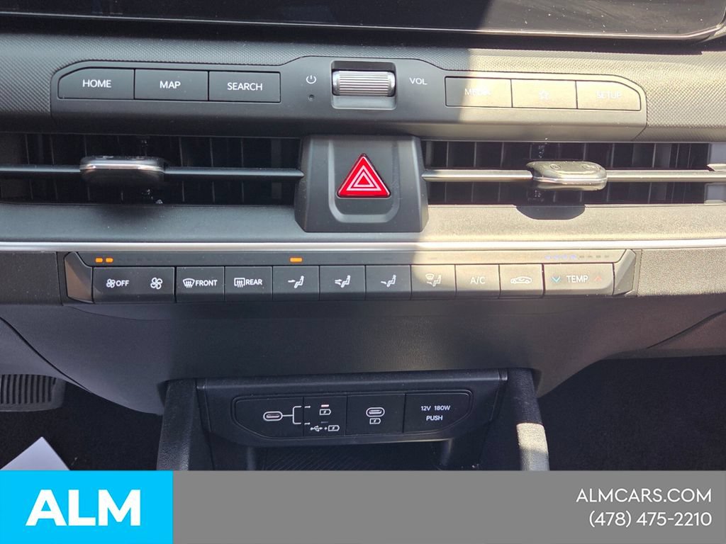 Used 2025 Kia K4 FWD image 22
