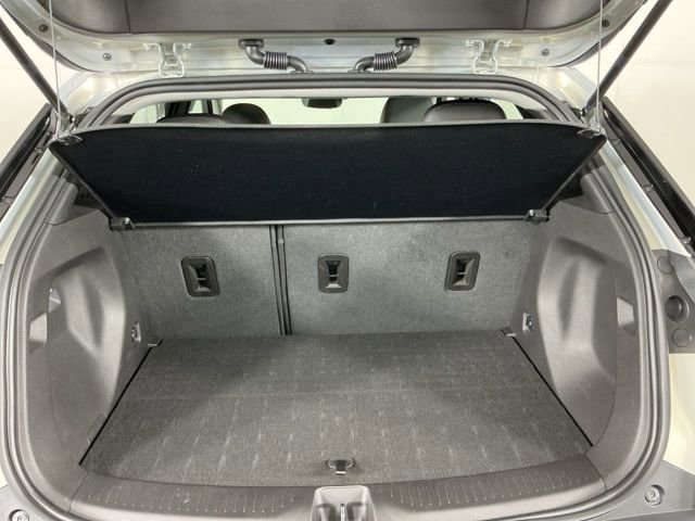Used 2023 Chevrolet Bolt EUV Premier w/ Sun & Sound Package FWD image 28