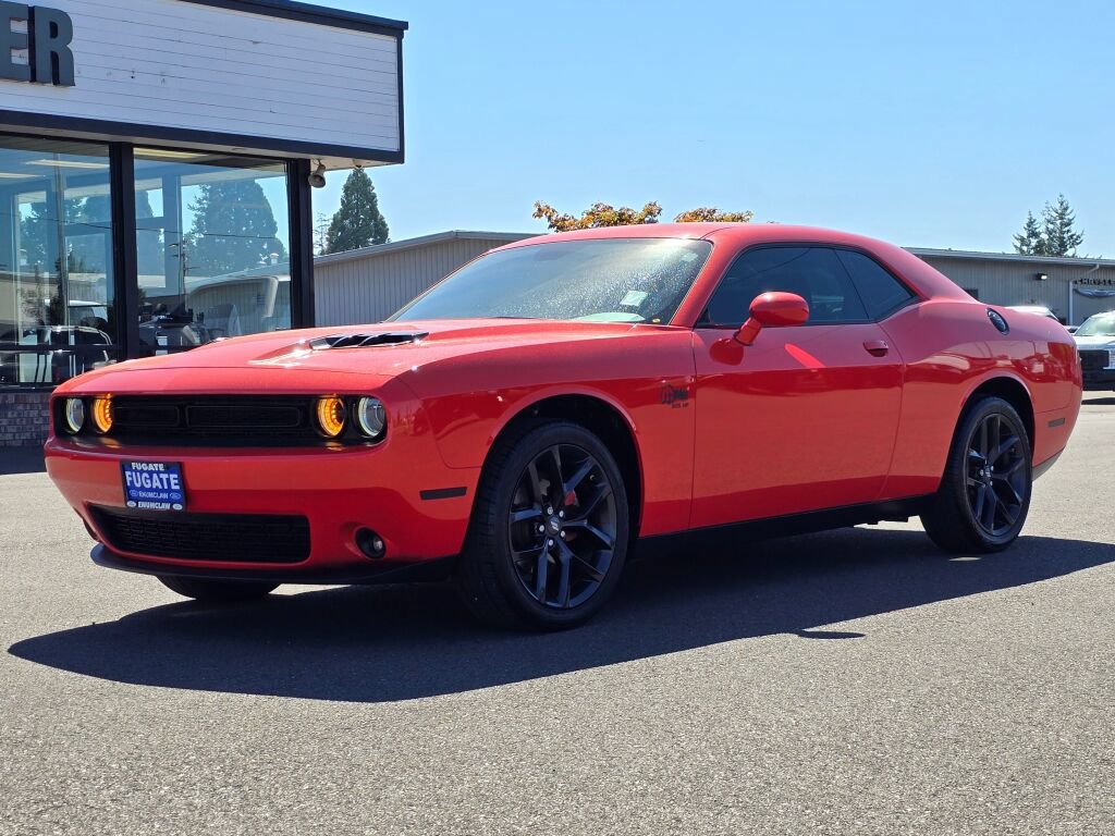 Used 2022 Dodge Challenger SXT w/ Blacktop Package RWD image 2