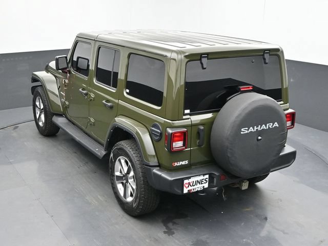 Used 2021 Jeep Wrangler Unlimited Sahara w/ Dual Top Group AWD/4WD image 21