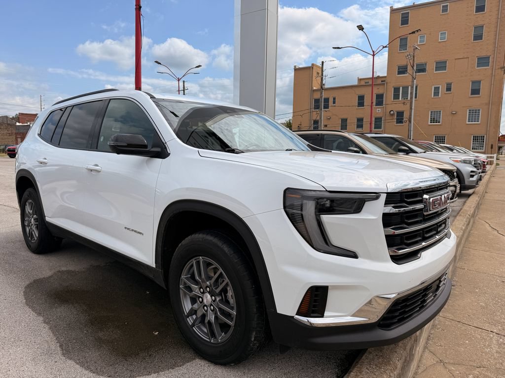 Used 2025 GMC Acadia Elevation FWD image 12