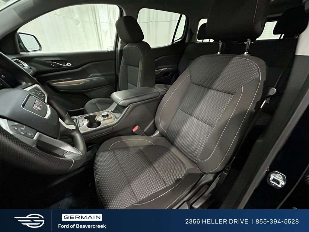 Used 2023 GMC Acadia SLE image 15