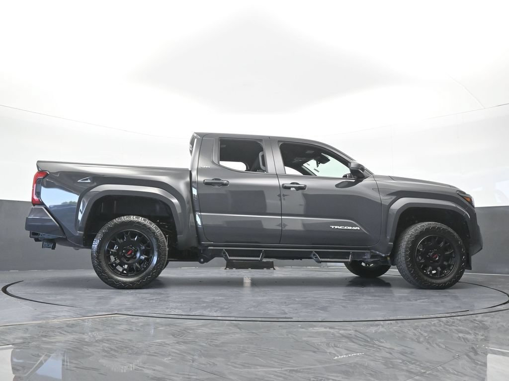 Used 2025 Toyota Tacoma SR5 RWD image 67