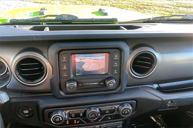 Used 2021 Jeep Gladiator Willys image 21