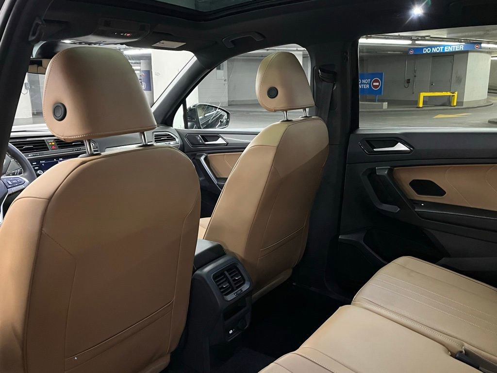 Used 2024 Volkswagen Tiguan SE w/ Panoramic Sunroof Package image 20