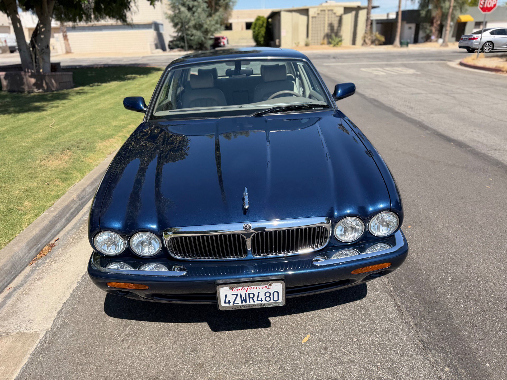 Used 2000 Jaguar XJ8 RWD image 5