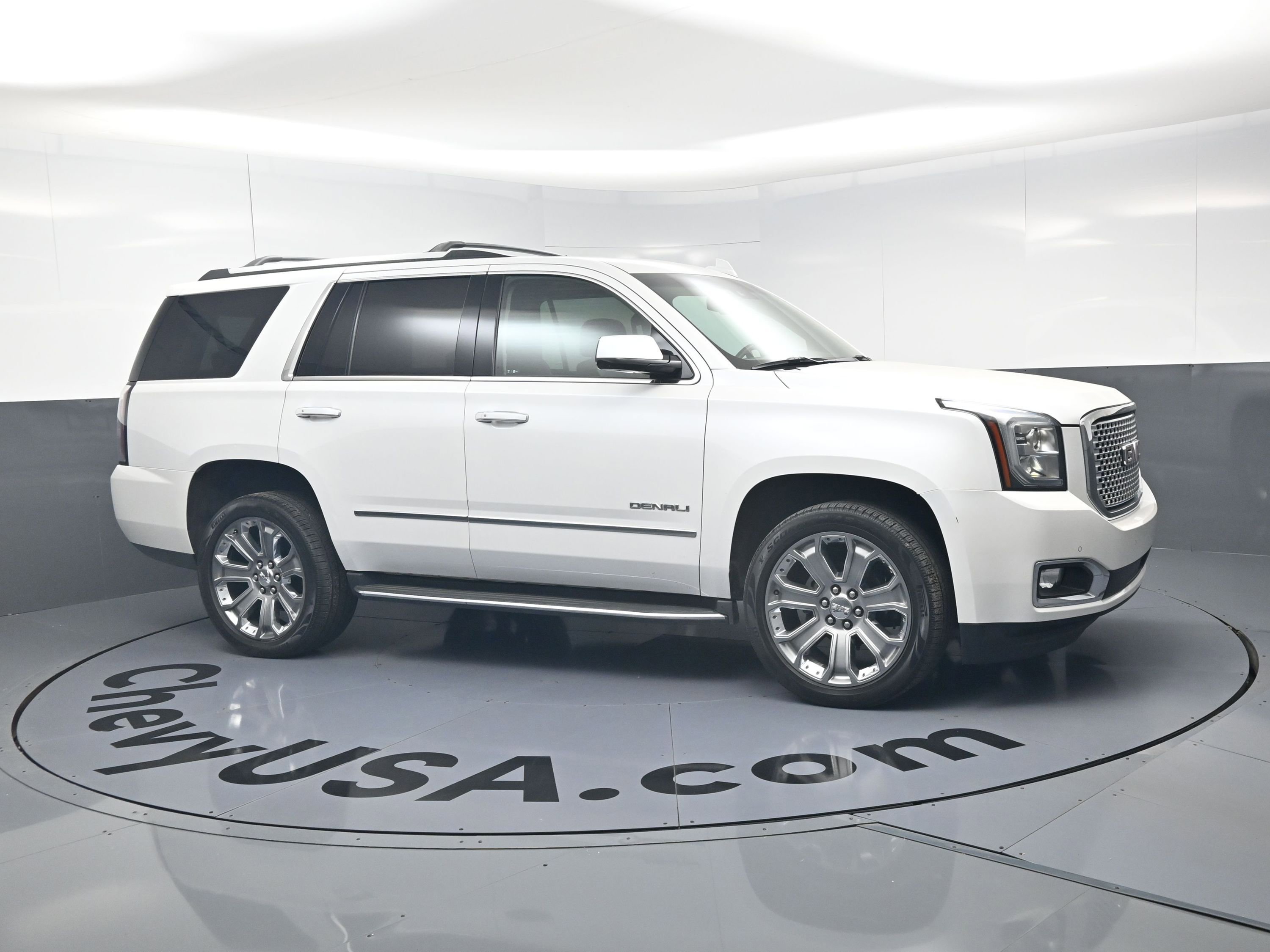 Used 2016 GMC Yukon Denali w/ Open Road Package AWD/4WD video 2