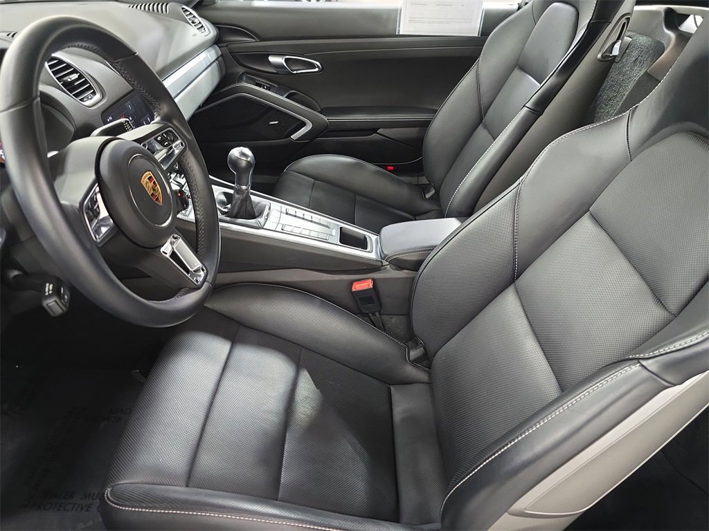 Certified 2024 Porsche 718 Cayman image 5
