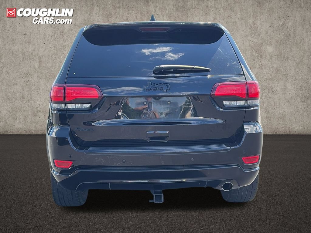 Used 2018 Jeep Grand Cherokee Altitude AWD/4WD image 6