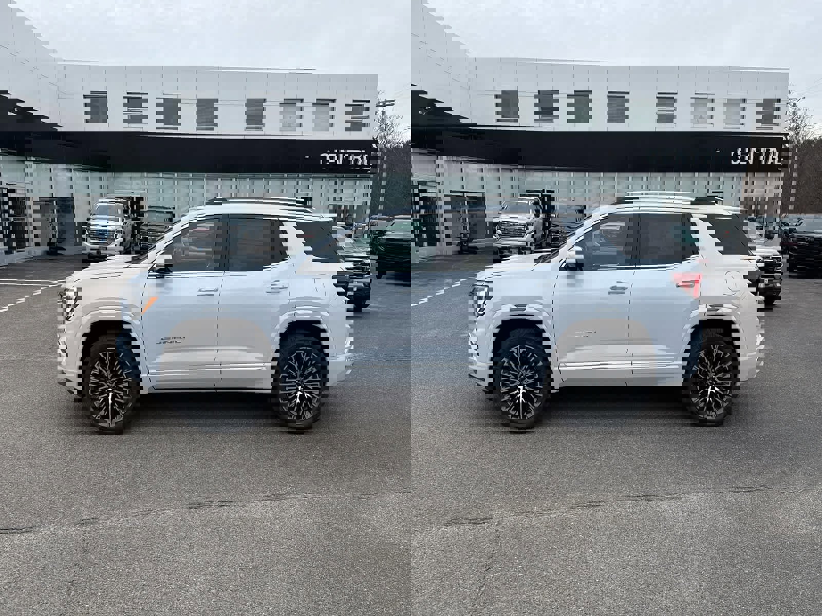 New 2026 GMC Terrain Denali AWD/4WD image 2