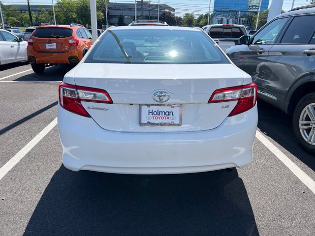 Used 2014 Toyota Camry LE FWD image 2
