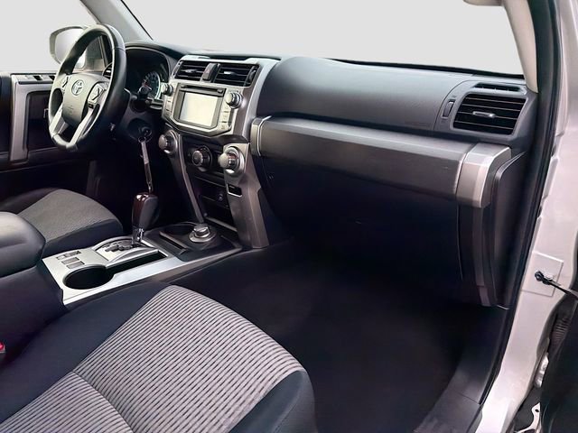Used 2014 Toyota 4Runner SR5 image 28