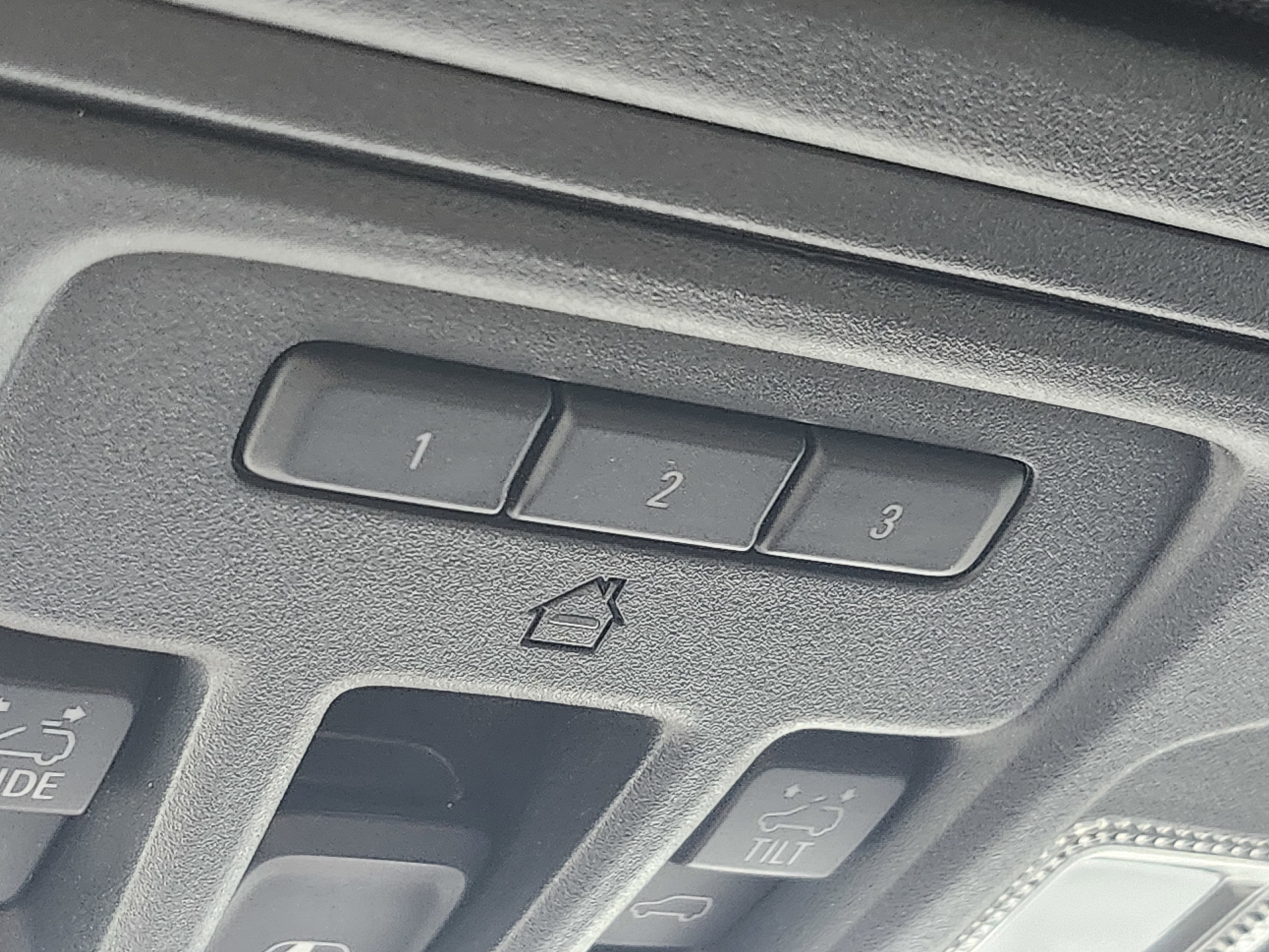 Used 2022 GMC Sierra 1500 AT4 image 41