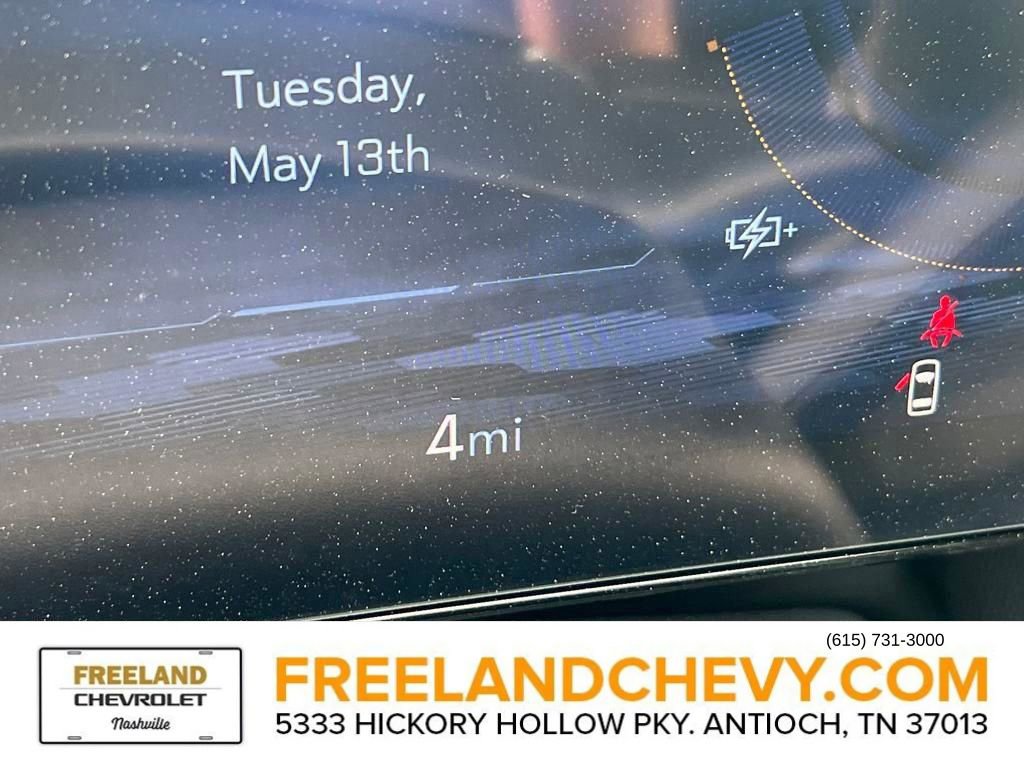 New 2025 Chevrolet Equinox EV LT w/ Convenience Package II image 8