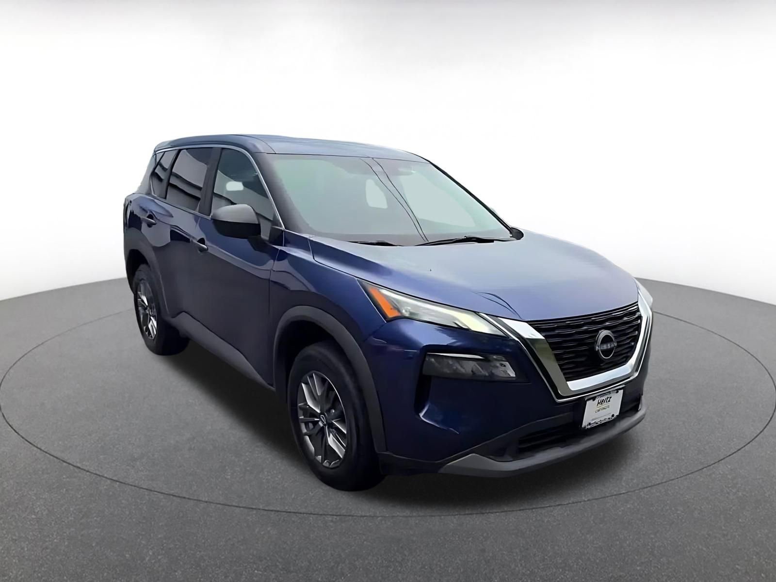 Used 2023 Nissan Rogue S FWD image 2