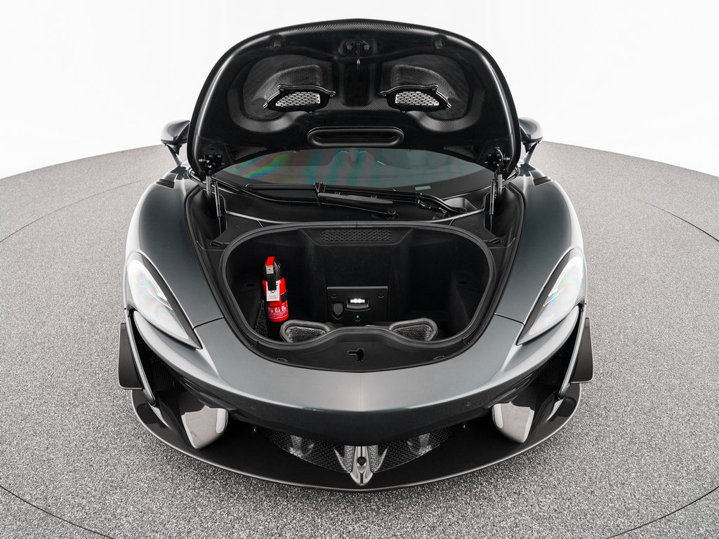 Used 2020 McLaren 620R RWD image 35
