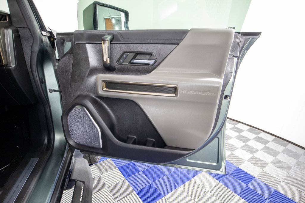 Used 2024 GMC Hummer EV 3X AWD/4WD image 16
