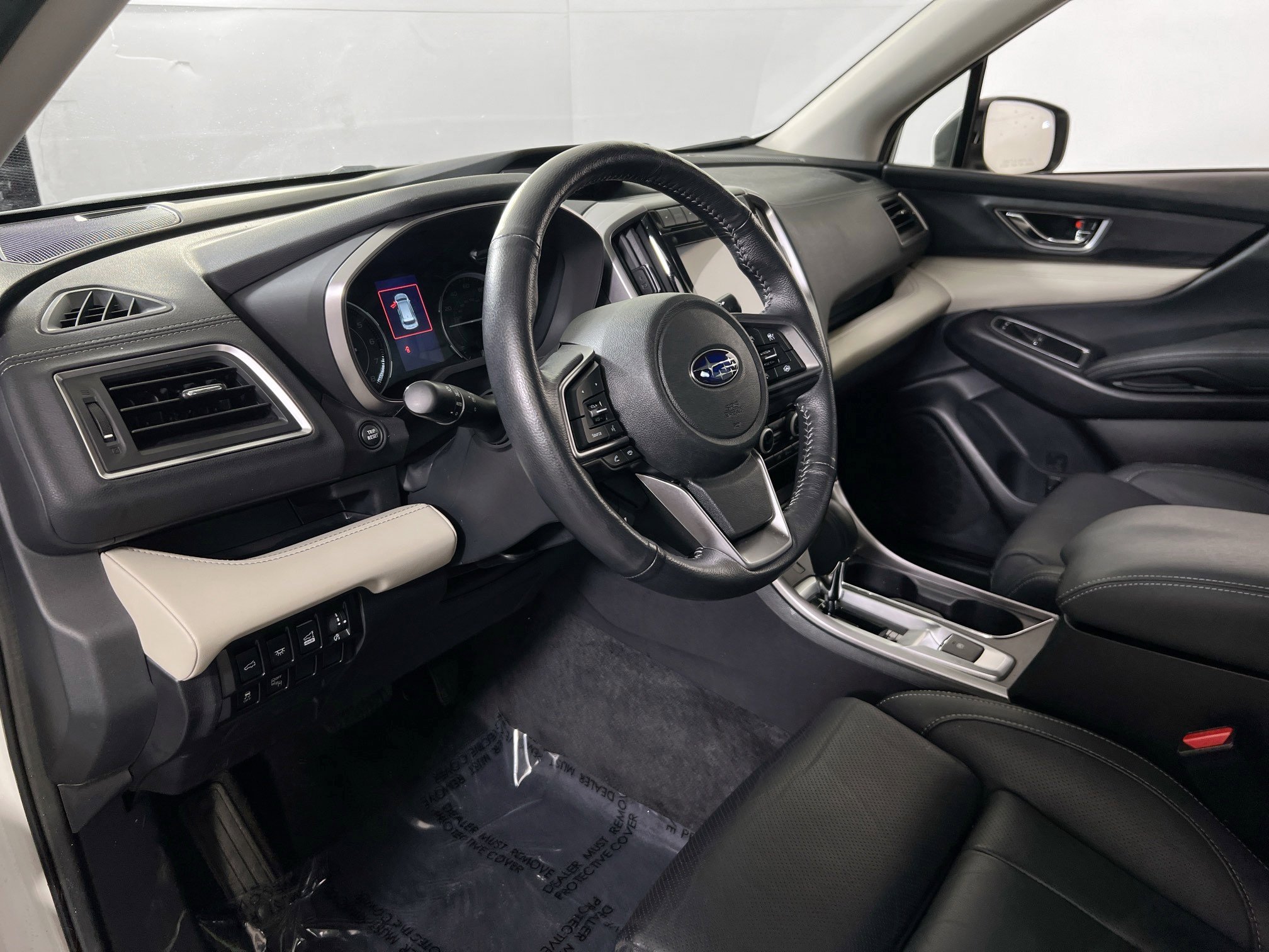 Used 2022 Subaru Ascent Limited image 9