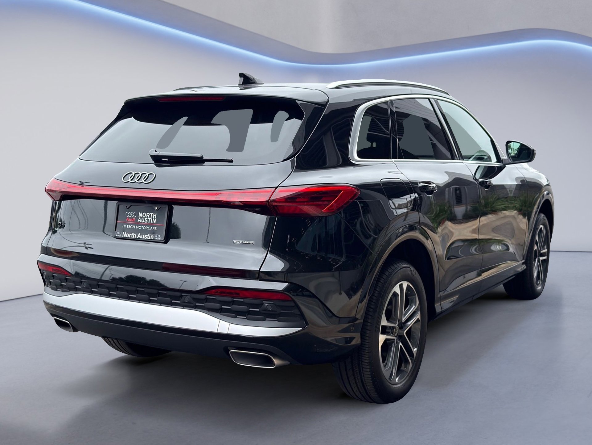 Certified 2025 Audi Q5 Premium w/ Convenience Package AWD/4WD image 7