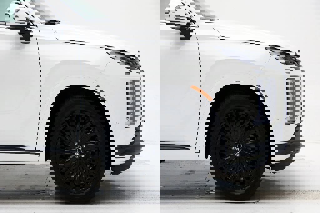 Used 2025 Hyundai Palisade Calligraphy image 4