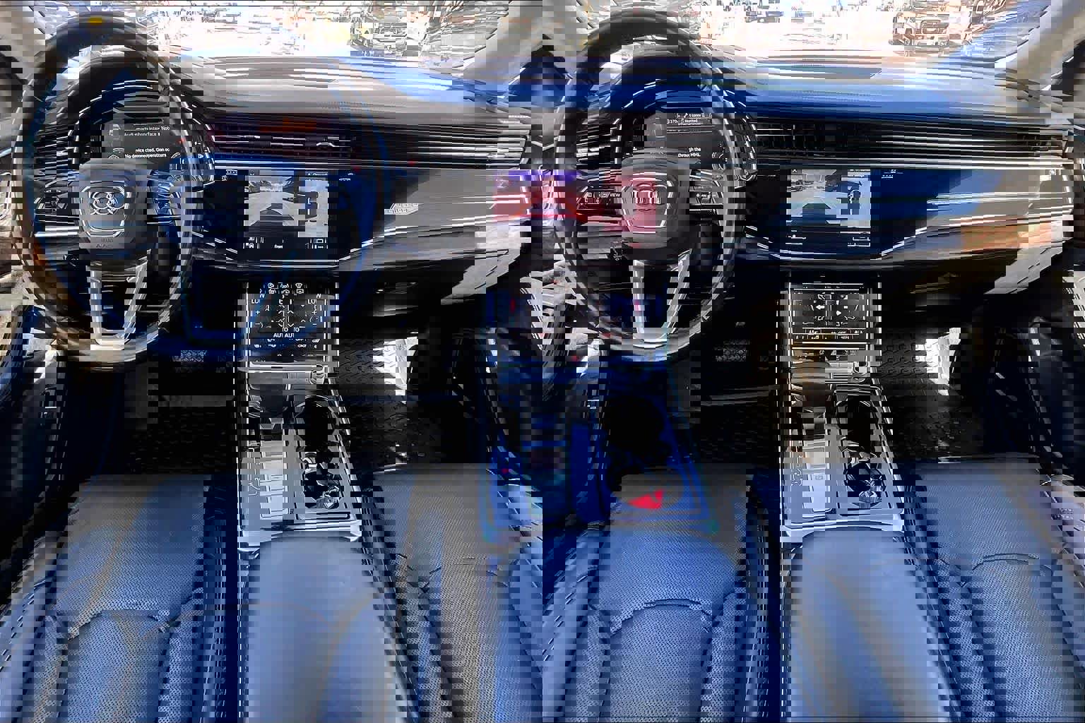 Used 2019 Audi Q8 Prestige w/ Luxury Package image 16