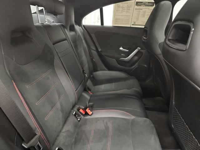 Used 2023 Mercedes-Benz CLA 250 image 27