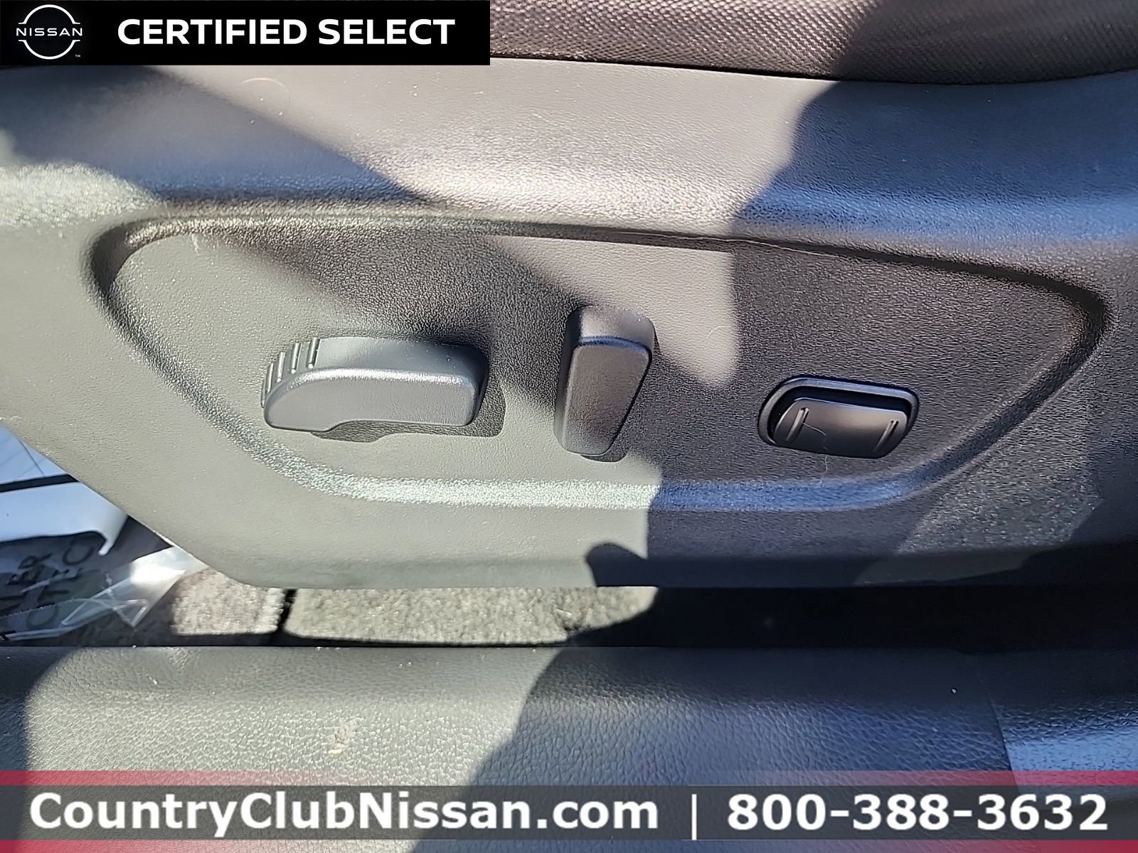 Certified 2019 Nissan Rogue SV image 12