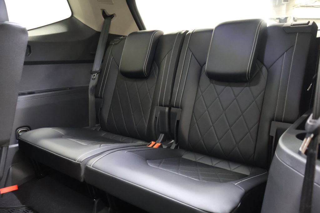 Used 2024 Volkswagen Atlas SEL Premium R-Line image 28